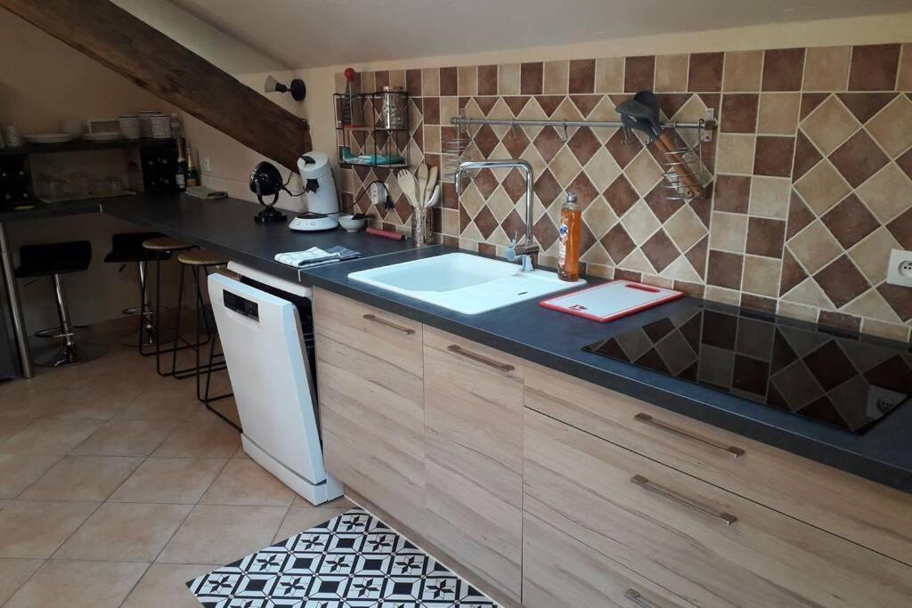 De Calme et D'eau Villa trois étoiles formule sans SPA 6 personnes wifi Ladon Exterior foto